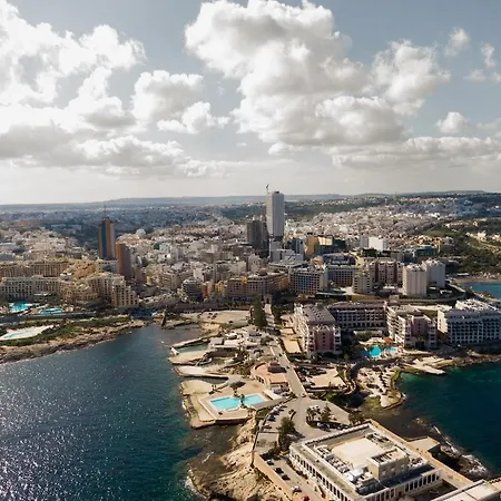 3br With Terrace Walk To Sliema