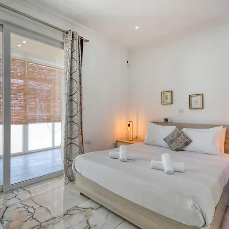 3br With Terrace Walk To Appartamento *