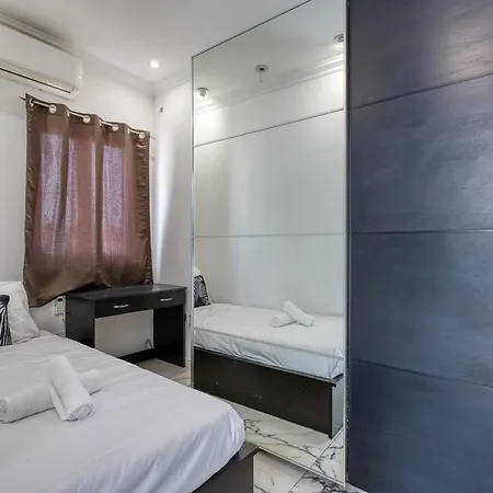 3br With Terrace Walk To Appartamento Sliema